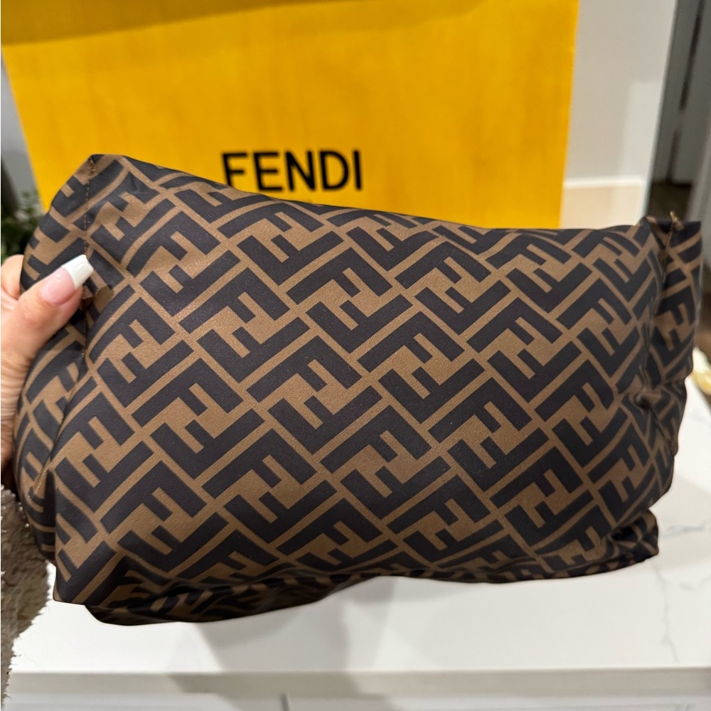 Authentic Fendi Monogram Pet Bed - Picture 5 of 14